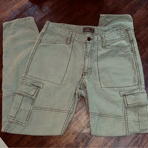 Abercrombie & Fitch cargo pants army green color size 26